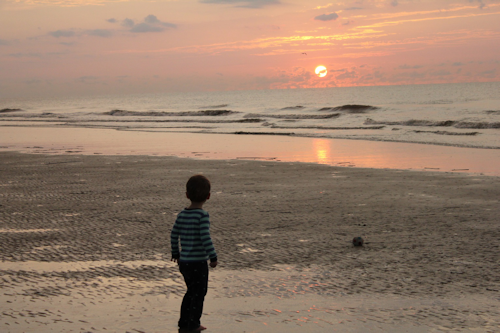 boy-at-sunrise_500x333